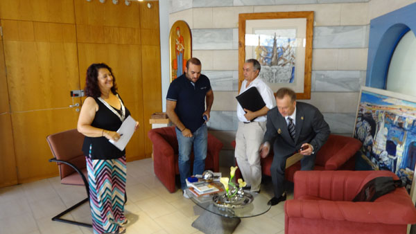 Встреча с мэром Айя-напы Янисом Карусосом